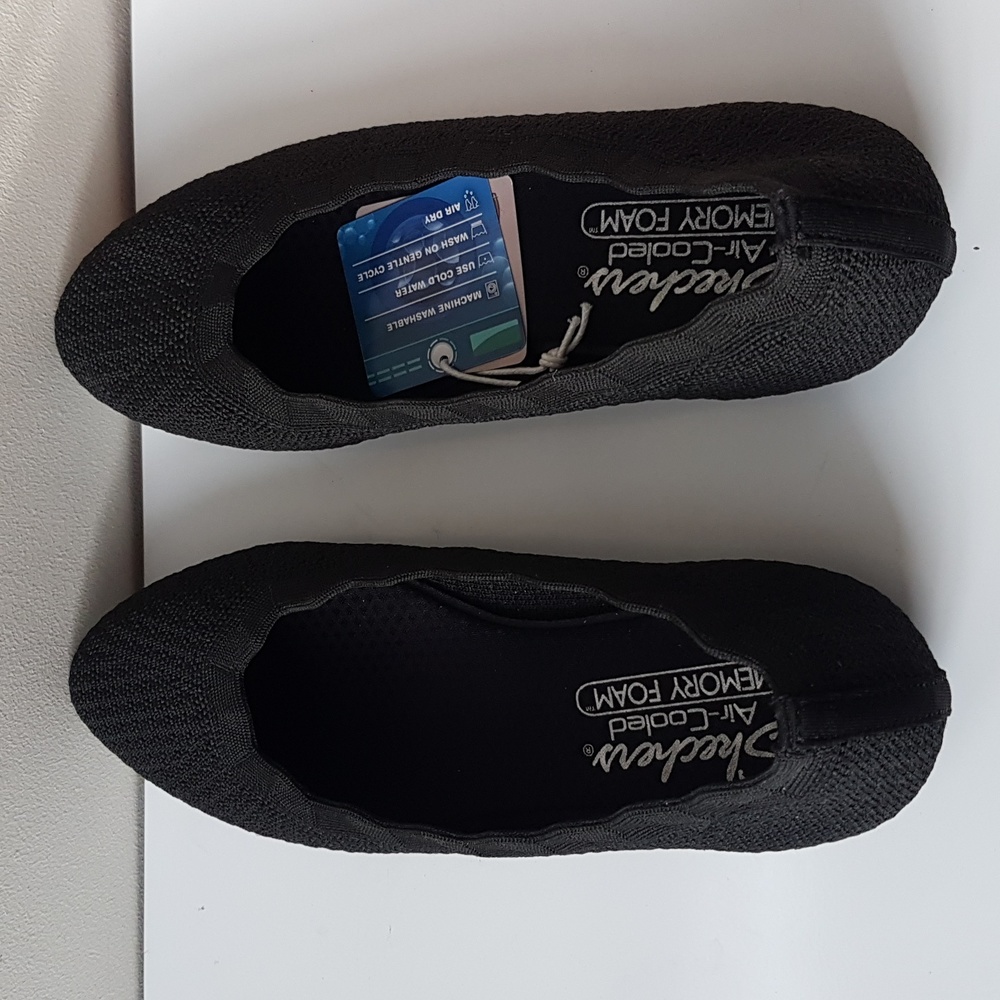 Cleos Skecher Shoes - Picture 5 of 10